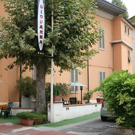 Hotel Giovanna モンテカティーニ・テルメ エクステリア 写真