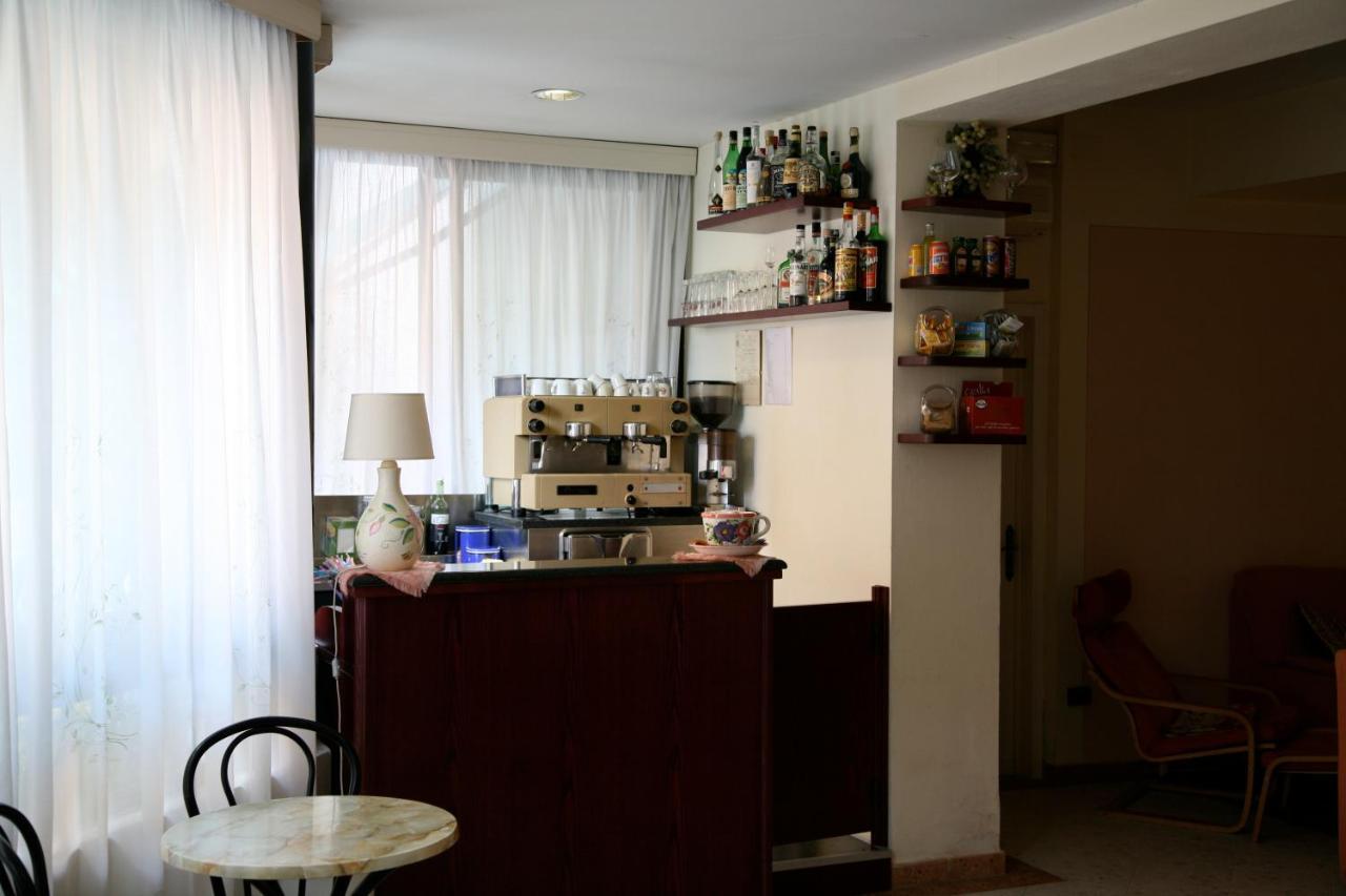 Hotel Giovanna モンテカティーニ・テルメ エクステリア 写真